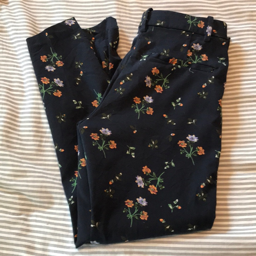 Floral ankle pants